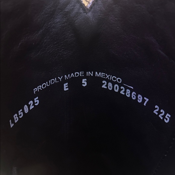 White Embroidered Heeled Boots - Picture 6 of 6